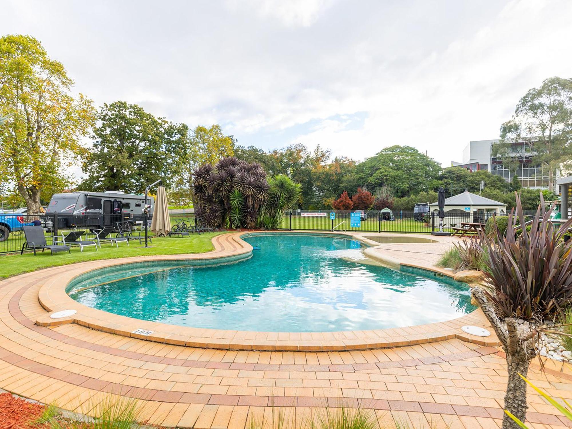 Nrma Bairnsdale Riverside Holiday Park Eksteriør bilde